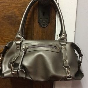 Silver shoulder bad used